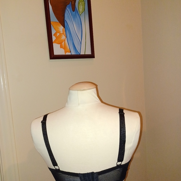 Q-T Intimate - Picture 2 of 5